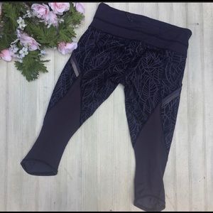 Lululemon crops 🍋